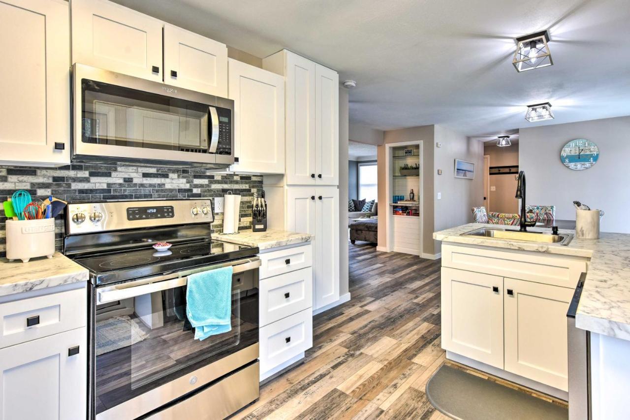 Charming Retreat With Deck - Walk To Lake Pepin 외부 사진