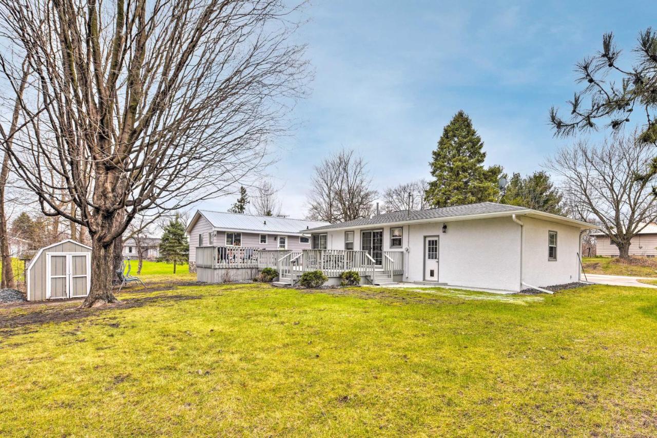 Charming Retreat With Deck - Walk To Lake Pepin 외부 사진