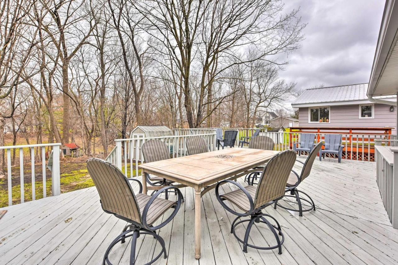Charming Retreat With Deck - Walk To Lake Pepin 외부 사진
