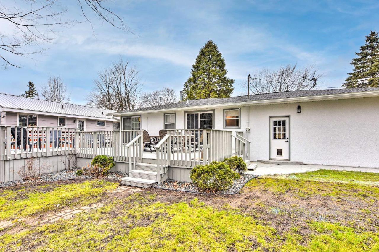 Charming Retreat With Deck - Walk To Lake Pepin 외부 사진